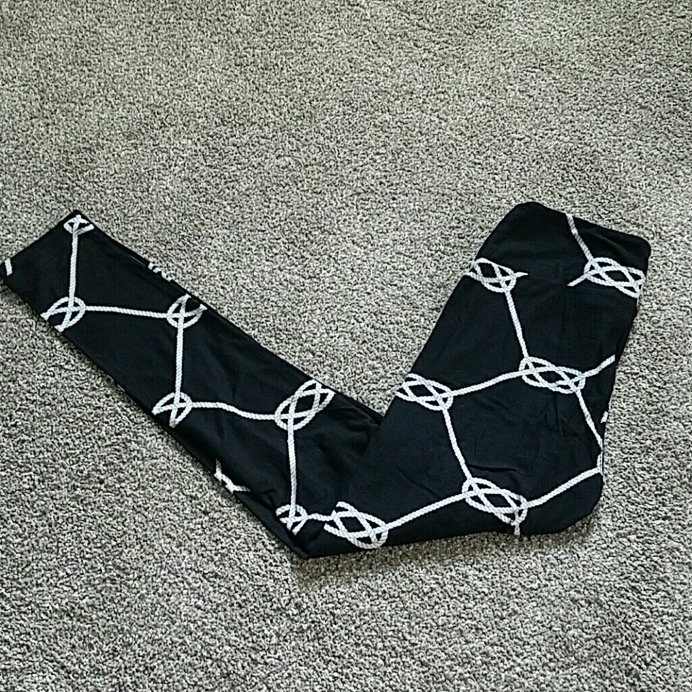 Nwot lularoe one size rope leggings
